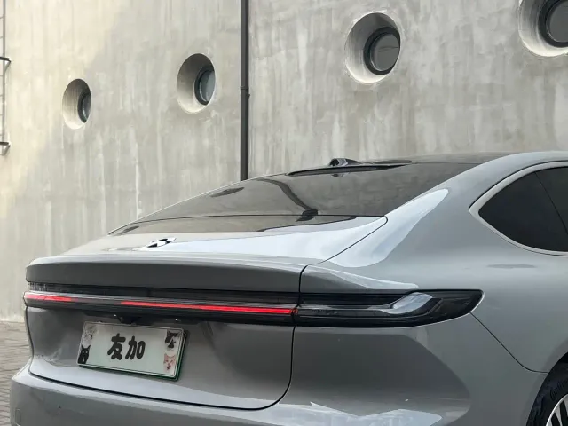 Nio ET7 — Фото автомобиля 10