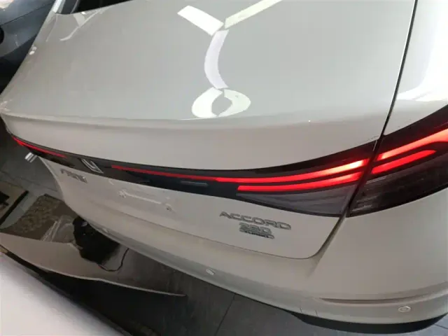Honda Accord — Фото автомобиля 21