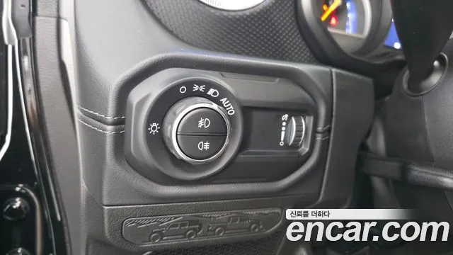 Jeep Wrangler Wrangler (JL) — Фото автомобиля 17