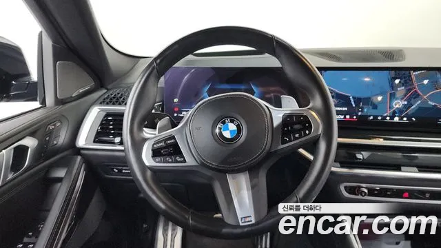 BMW X6 xDrive40i M Sport — Фото автомобиля 15