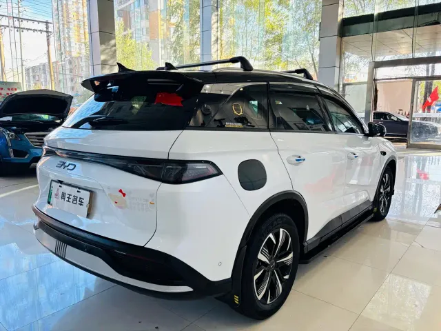 BYD Seal 05 DM-i — Фото автомобиля 7