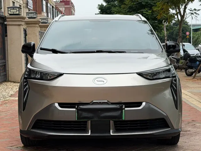 GAC Aion Y — Фото автомобиля 2