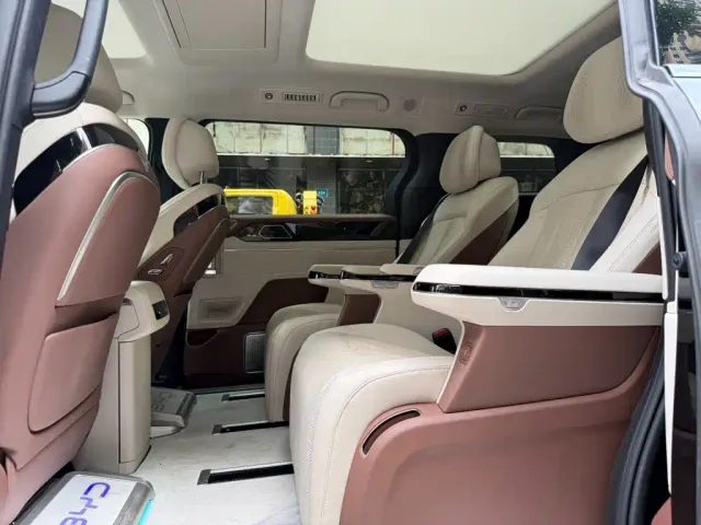 BYD Xia — Фото автомобиля 10