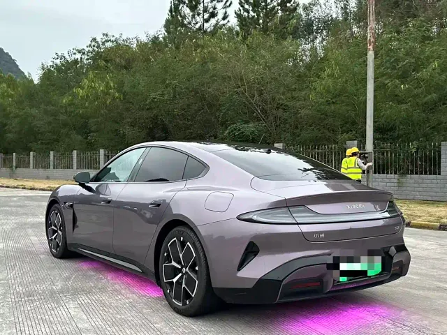 Xiaomi SU7 — Фото автомобиля 4