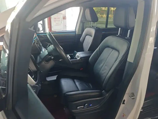 GAC Trumpchi M8 — Фото автомобиля 14