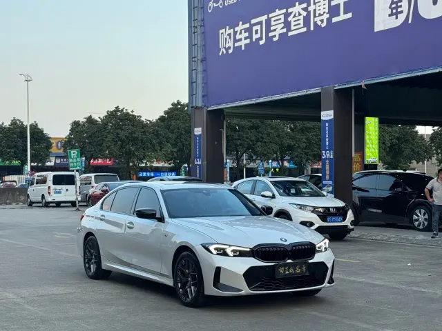BMW 3 Series — Фото автомобиля 3