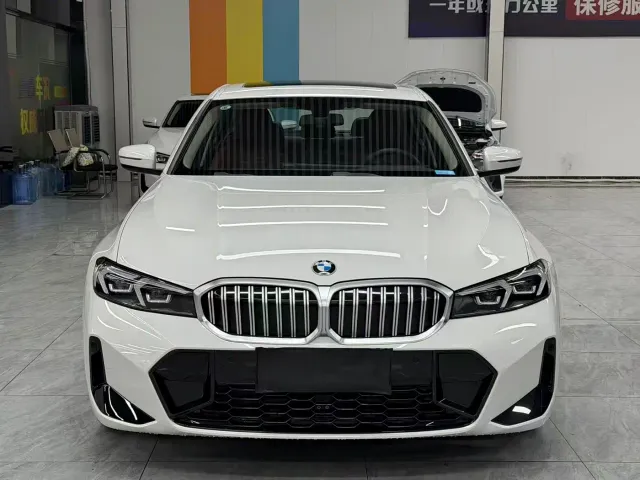 BMW 3 Series — Фото автомобиля 3