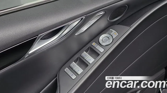 Genesis G80 Бензин 2.5 турбо AWD — Фото автомобиля 17