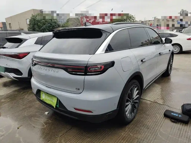 Leapmotor C11 — Фото автомобиля 6