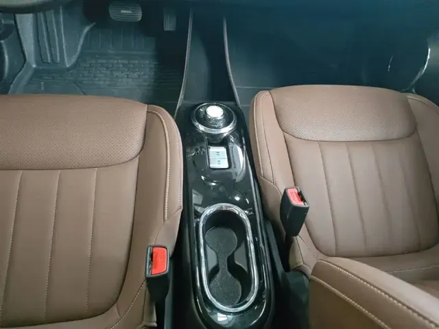 Wuling Bingo — Фото автомобиля 13