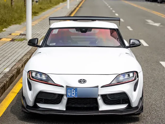 Toyota Supra — Фото автомобиля 2