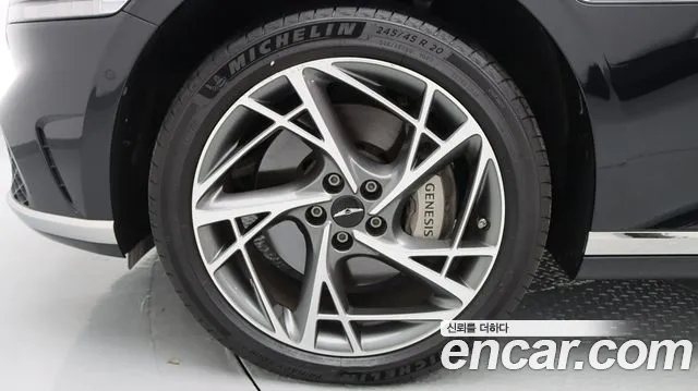 Genesis G90 Бензин 3.5 турбо AWD — Фото автомобиля 5