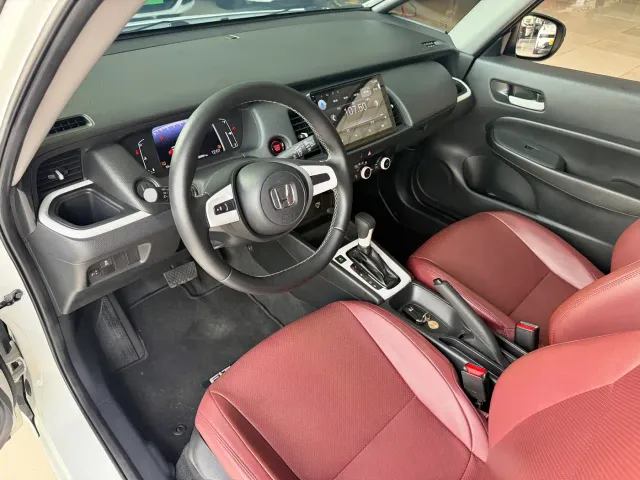 Honda Fit — Фото автомобиля 6