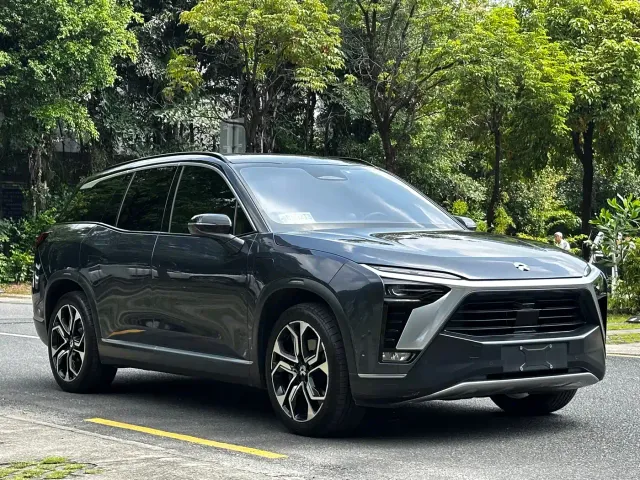 Nio ES8 — Фото автомобиля 3