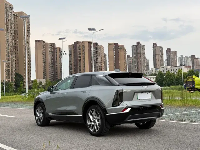 Cadillac Optiq — Фото автомобиля 11