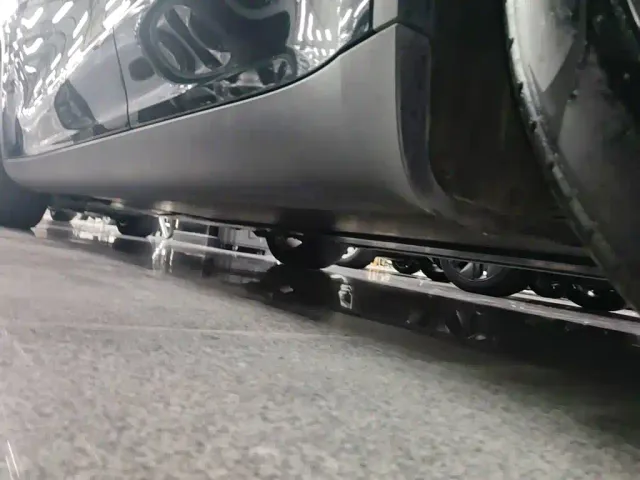 Tesla Model Y — Фото автомобиля 21