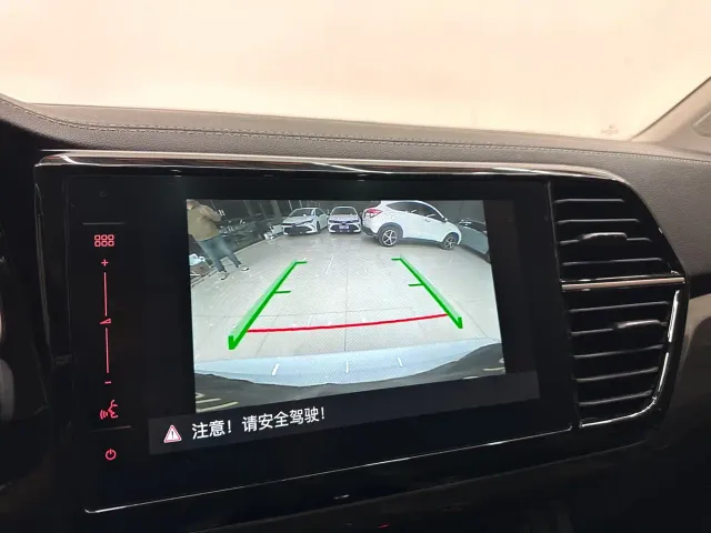 Jetta VS7 — Фото автомобиля 13