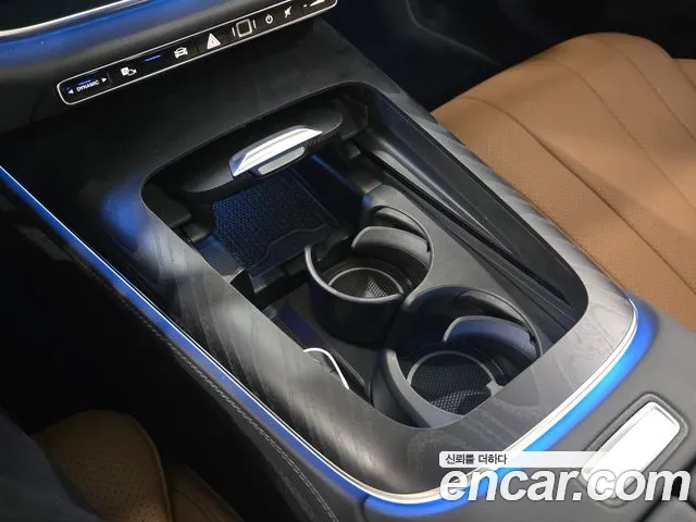 Mercedes-Benz E-Class W214 — Фото автомобиля 9