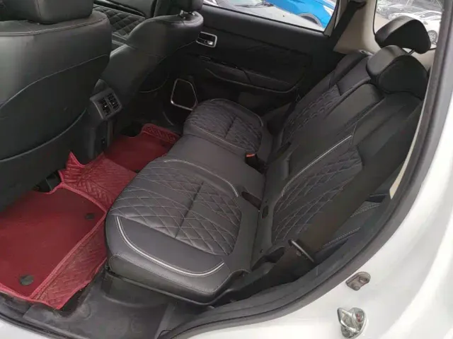 Mitsubishi Outlander — Фото автомобиля 16