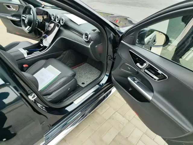 Mercedes-Benz C-Class — Фото автомобиля 19