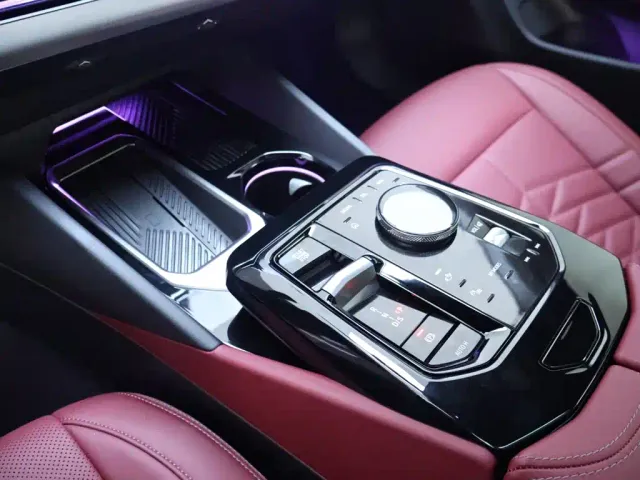 BMW 5 Series — Фото автомобиля 12