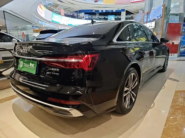 Audi A6L — Фото автомобиля 4