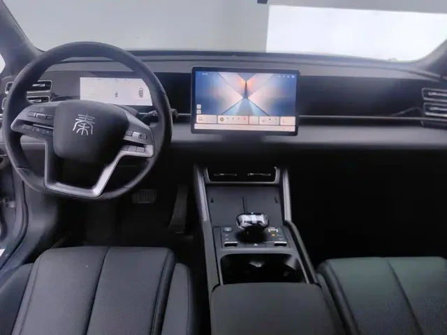 BYD Qin L — Фото автомобиля 12