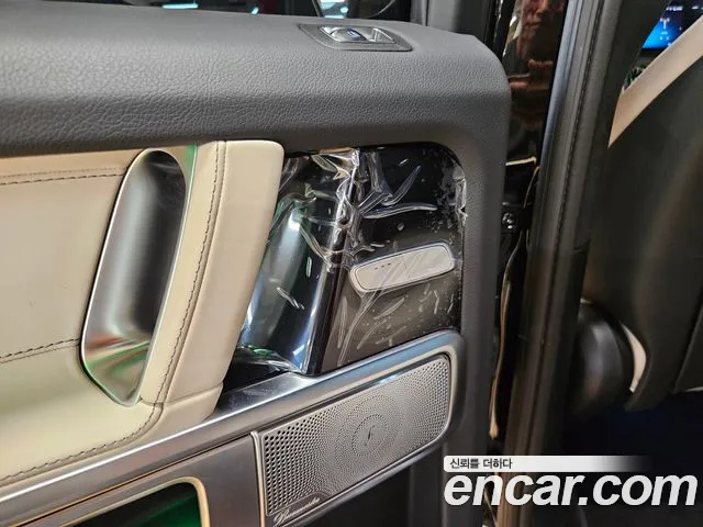Mercedes-Benz G-Class — Фото автомобиля 16