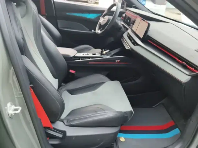 Geely Binrui — Фото автомобиля 24