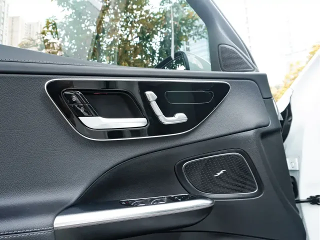 Mercedes-Benz C-Class — Фото автомобиля 16