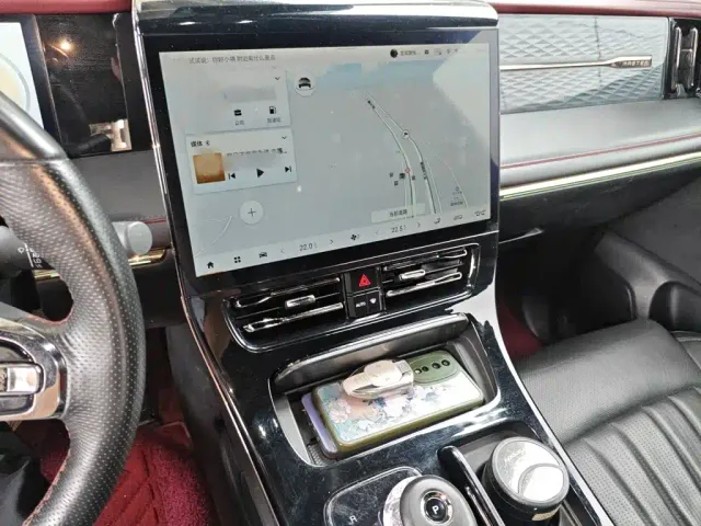 GAC Trumpchi M8 — Фото автомобиля 5