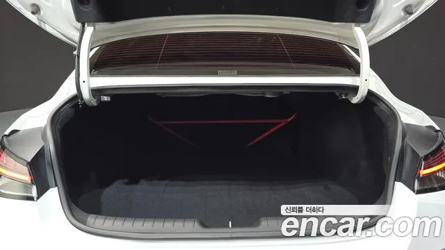 Hyundai Avante CN7 — Фото автомобиля 24