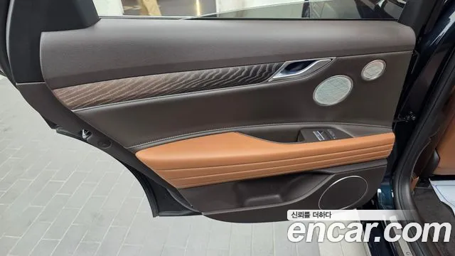 Genesis G80 Electrified G80 (RG3) — Фото автомобиля 23