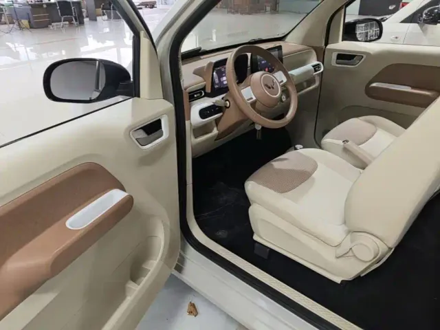 Wuling Hongguang Mini EV — Фото автомобиля 15