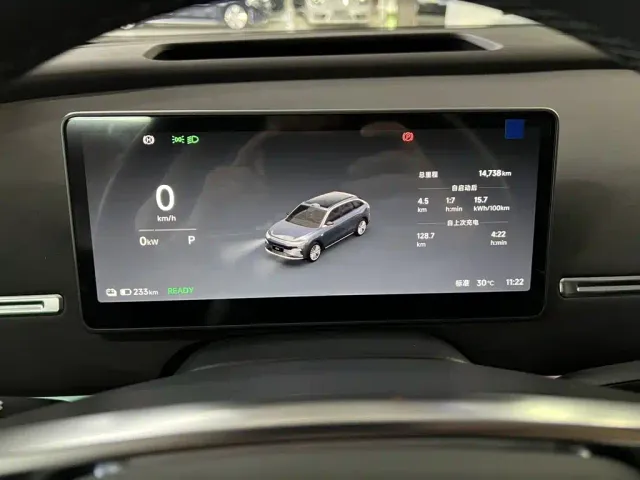 Leapmotor C11 — Фото автомобиля 14