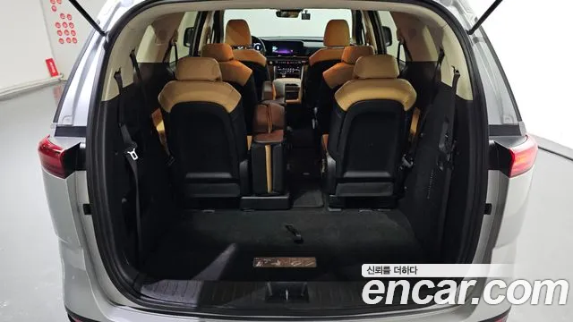 Kia Canival Carnival 4 поколение Бензин 11 мест Prestige — Фото автомобиля 20