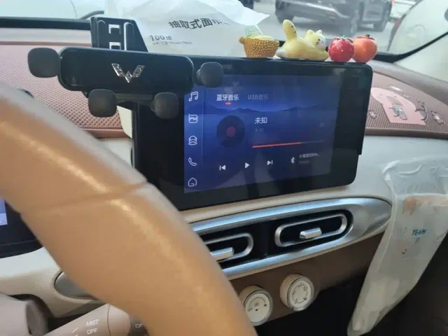 Wuling Hongguang Mini EV — Фото автомобиля 5