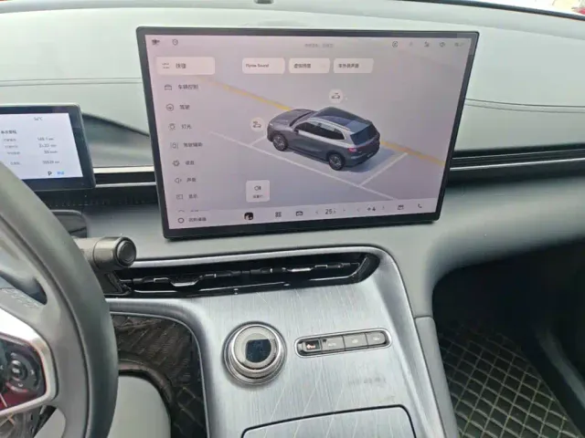Geely Galaxy E5 — Фото автомобиля 8