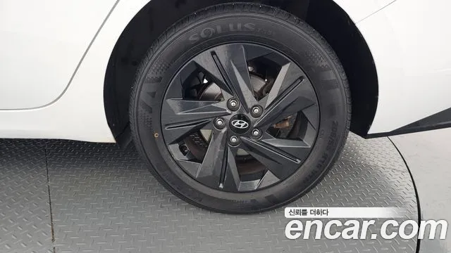 Hyundai AVANTE Avante (CN7) — Фото автомобиля 21