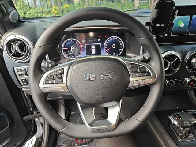 BAIC BJ40 — Фото автомобиля 10