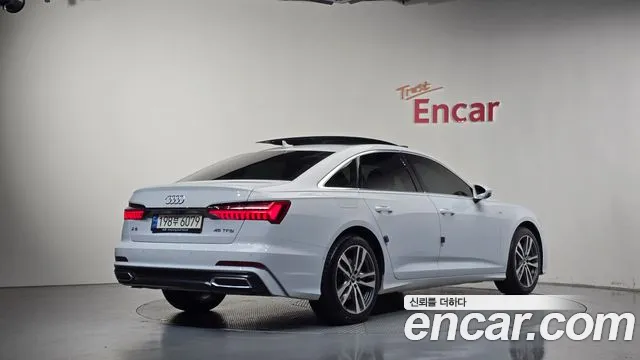 Фотография автомобиля — Audi A6 C8