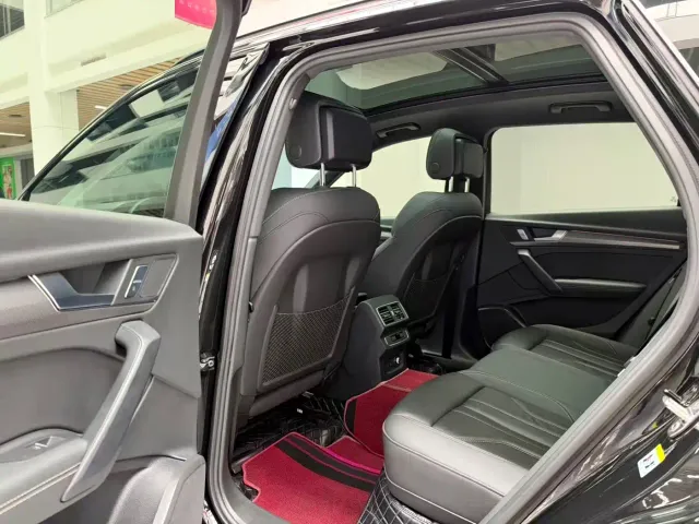 Audi Q5L — Фото автомобиля 12