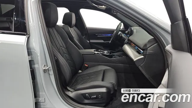 BMW 5-Series 5 серия (G60) 523d M Sport — Фото автомобиля 8
