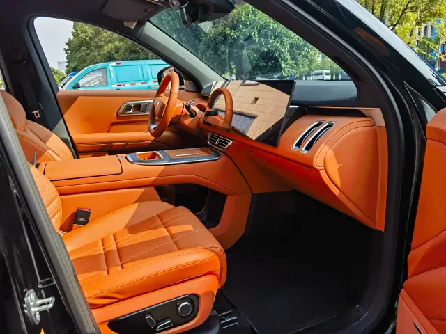 Deepal Deep Blue S09 2025 AWD Ultra+ Haute Couture Edition — Фото автомобиля 7
