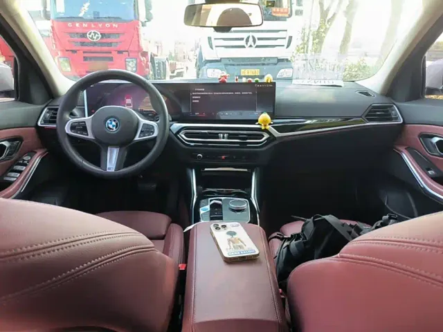 BMW i3 — Фото автомобиля 9
