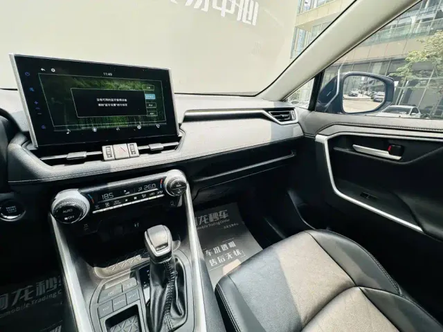 Toyota Wildlander — Фото автомобиля 14