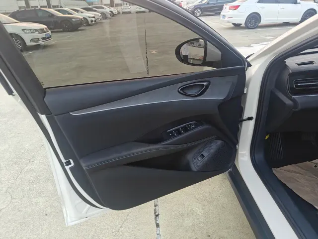 BYD Seal 06 — Фото автомобиля 14