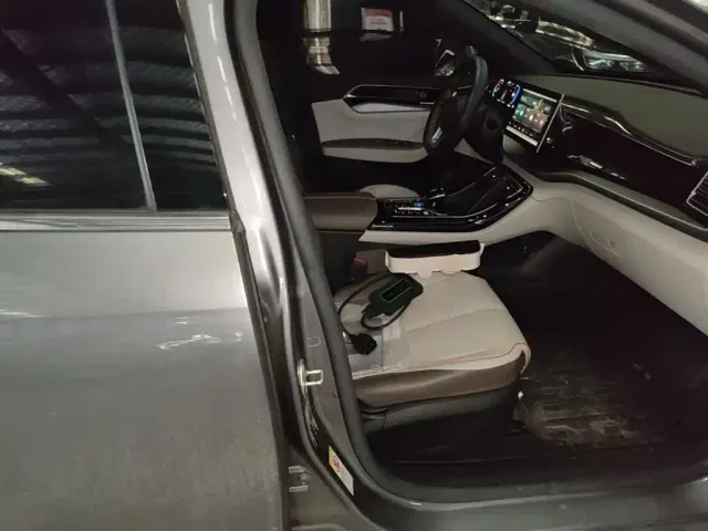BYD Qin PLUS — Фото автомобиля 24