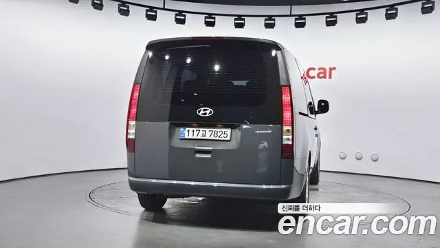 Hyundai Staria Staria Tourer 9 мест — Фото автомобиля 4
