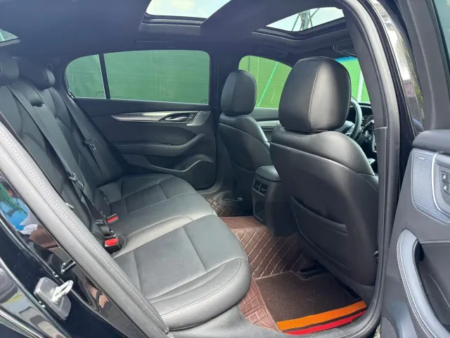 Cadillac CT5 — Фото автомобиля 8